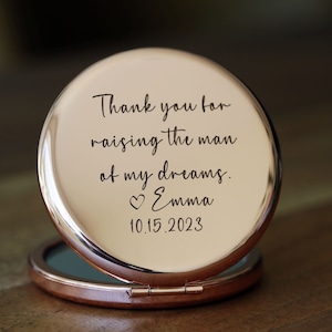 Personalized Compact Mirror,Mother of the Bride Gift,Gift for Mom From Daughter,Mother of Groom Gift,Mother of the Bride Gift,Wedding Gift