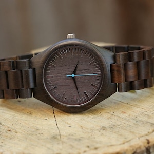 Gepersonaliseerde houten horloge, gepersonaliseerd houten horloge, gepersonaliseerd horloge, gegraveerd horloge, gegraveerd houten horloge, houten herenhorloge, cadeaus voor hem,