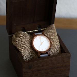 Personalized Women&#39;s Wood Watch,  Shell Dial,Engraved Wooden Watch,Bridesmaids Gifts, - Gift for Her, Anniversary, Wedding gift