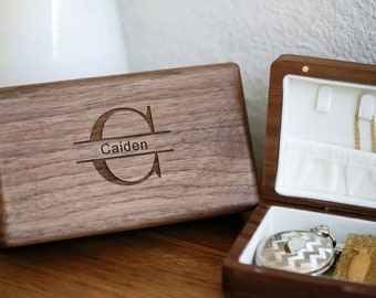Houten sieradendoos reistas, op maat gegraveerde sieradendoos, gepersonaliseerde reissieradendoos, sieradenorganisator, cadeau 5e verjaardag