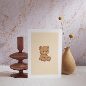 DIGITALER Jellycat inspirierter Bär Fine Art Poster - Kinderzimmer Wanddekoration, Kinderzimmer Kunst, Tierdruck, Babypartygeschenk, Spielzimmer Dekoration