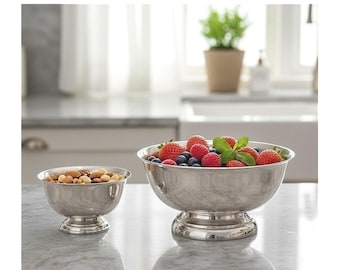 Silver Plated Pedestal Bowls, Revere Style, Holiday Fruit and Nut Bowl, Set of 2