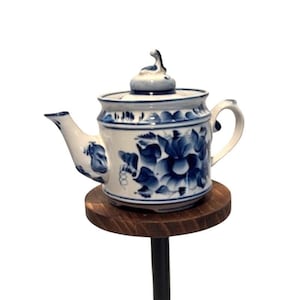 Vintage Gzhel Porcelain Tea Pot Chinoisierie Hand Made Blue White Russia