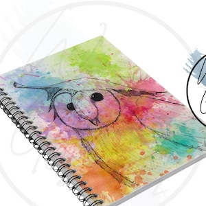 Caderno espiral de aquarela com coruja brincalhona | Diário 6x8 com páginas pautadas | Papelaria de coruja fofa | Artista Wyatt Gosman | Arcana & Echo