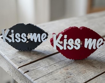 3D lettering | Kiss Me decoration "Kiss Me" – Lip stand-up – Romantic gift idea – Valentine's Day decoration – Love sign – Wedding table decoration