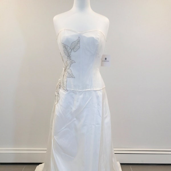 Simply Exquisite Givenchy Wedding dress