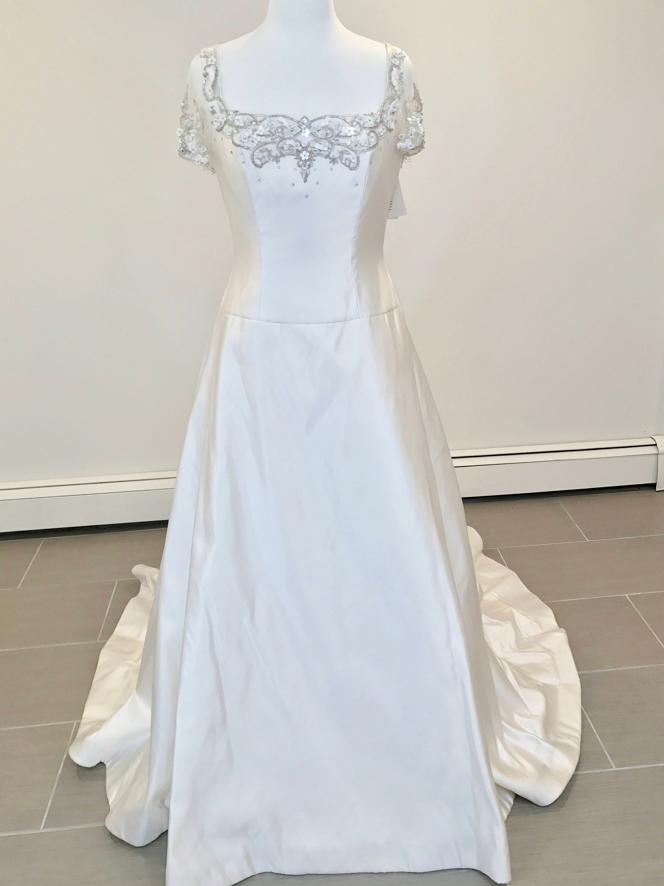 Beautifully designed wedding dress by Givenchy size 8 | Etsy