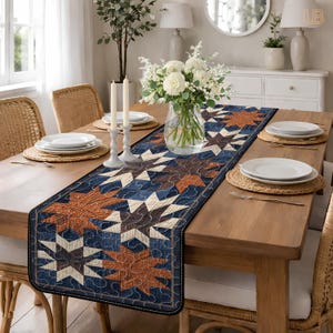 Pikowany bieżnik na stół w kształcie gwiazdy, indygo niebieski z rdzawymi łatkami, dekoracja jadalni w stylu rustykalnym, rustykalny ręcznie robiony prezent, bieżnik na łóżko w stylu południowo-zachodnim