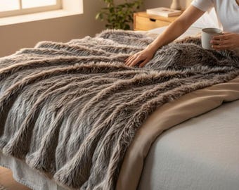 Faux Fur Blanket, Luxury Bed Throw, Extra Soft Fur Throw Blanket, Cozy Plush Bedding