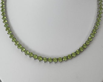 Vintage Estate Sterling Silver 925 Tennis Necklace Light Green Cubic Zirconia Peridot Color CZ Y2K Necklace Barbiecore Minimalist Pastel