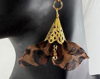 Pendientes colgantes de tela, joyería reciclada, pendientes bohemios con estampado de leopardo para mujer.