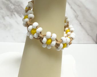 Leather Wrap Flower Bracelet, Beaded Bracelet, Macrame Bracrlet, Handmade Daisy Jewelry, Gift for Women