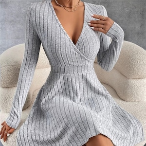 Women&#39;s Elegant Long-Sleeve Dress, Black Gray Chic Maxi, Graceful Formal Gown, Beautiful Evening Wear, Stylish Occasion Dress