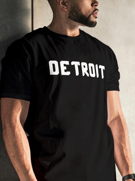 ＤＥＴＲＯＩＴ- Bold Block Letter T-Shirt
