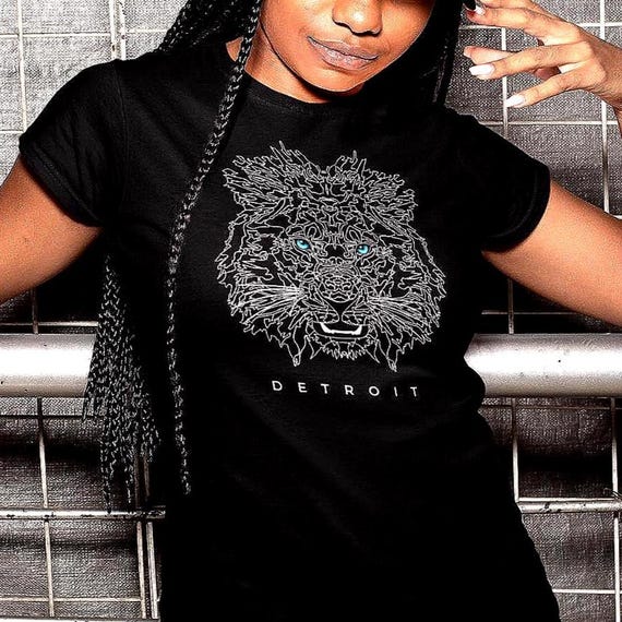 Lion Graphic Tee - Women's T-Shirt - Detroit State™