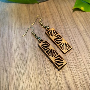 Desert Rays (Golden Oak) – Boho Wooden Earrings