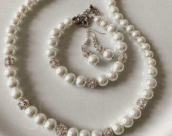 White Pearl  Bridal Jewelry Set, Wedding Jewelry Set With Crystals, Gift For Her, Bridesmaids Gift, Wedding Jewelry Sets For Brides