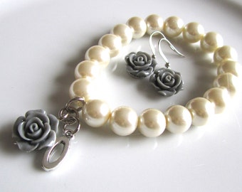 Ivory pearl bracelet with grey rose earrings and letter, pearl bridal bracelet, bridesmaids Initial bracelet, grey rose , grey bridal