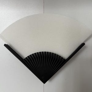 Minimalist style coffee filter holder designed for V60 filters