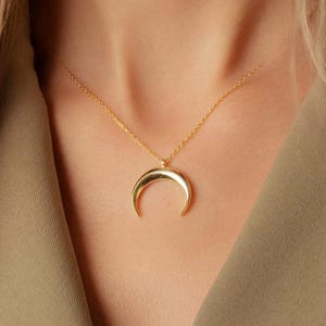 Elegant halvmåneringhalsband | Astrologiska smycken