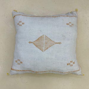Handmade Silk, Cactus Silk, Boho Style, Artisan Cushion Cover, Moroccan Sabra Throw, Unique Home Accent, 50x50 cm