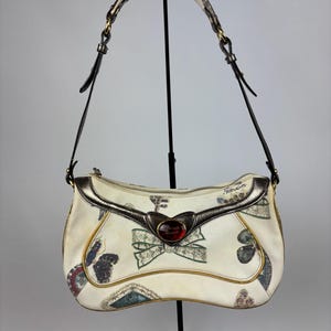 ロベルト・カバッリ　本革　ショルダーバッグ　超希少！ ロベルト・カバッリ 本革 ショルダーバッグ 超希少！ Roberto Cavalli