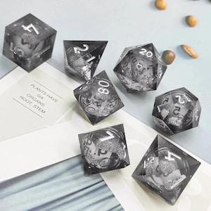 7pcs Black Silver Quicksand Resin Sharp Edge Dice Set for Fantasy RPG Board Games, Smoke Dice, Handmade Resin Dice Set