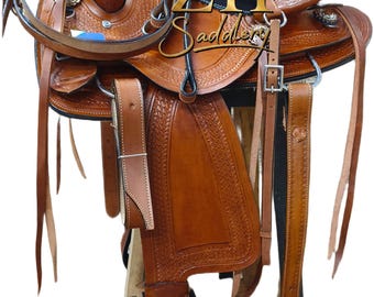 Silla de montar para caballos de carreras de barriles occidentales de cuero repujado a mano, asiento acolchado negro con juego de aparejos a juego