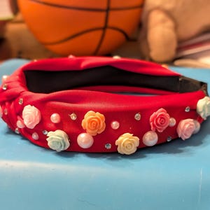 Red Flower Beaded Headband: Bold Floral Hair Accessory