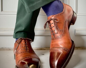 Handmade Leather Wingtip Brogues: Men's Classic Dress Shoes