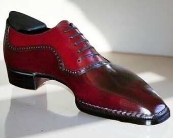 Handmade Italian Leather Lace-Up Shoes: Goodyear Welted Sole, Classic Brogue
