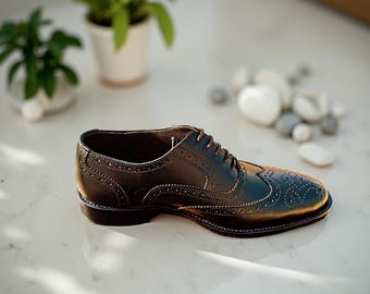 Handmade Leather Brogue Wingtip Shoes: Oxford Dress Shoes