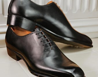 Italian Handmade black Leather whole cut oxford shoes: Men's Luxury Lace up dress shoes