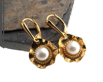 White Pearl Earrings, Gold Earrings, Reticulated Silver Earrings, Minimalist Earrings, Gold Jewelry, Art Earrings, Dainty Earrings