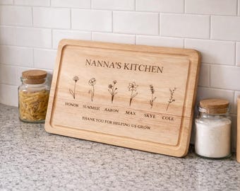 Personalised Family Cutting Board Gift, Engraved Wooden Chopping Board, Mum Gift, Nanna Gift, Mothers Day Gift, Family Name Board
