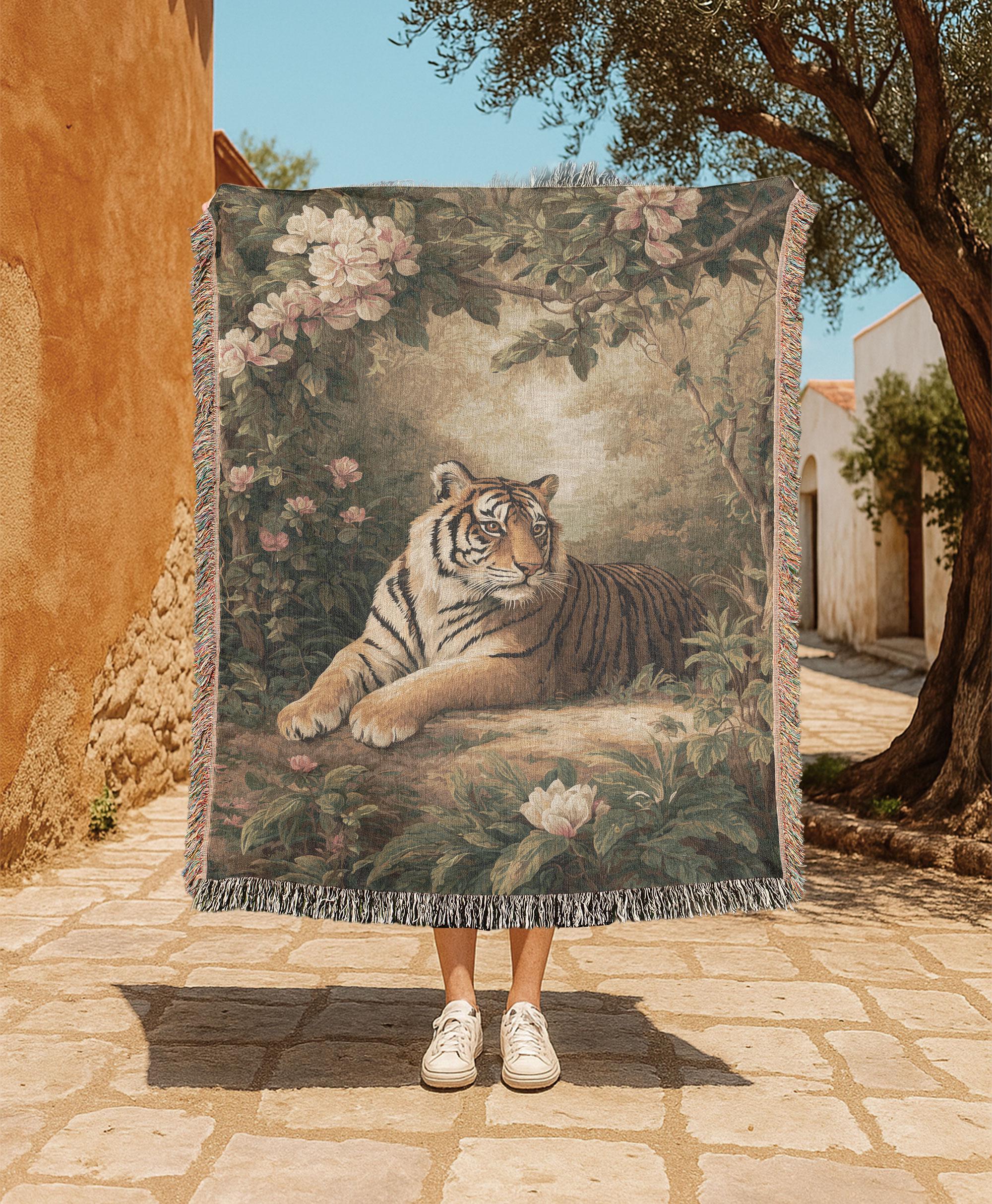 Vintage Tiger Painting 100% Cotton Woven Blanket, Floral Jungle