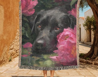 Couverture tissée 100 % coton noire, cadeau pour maman de laboratoire, jeté tissé pour propriétaire de chien, tapisserie florale pour amoureux des animaux de compagnie, couverture tissée de pivoines de jardin, tissé commémoratif