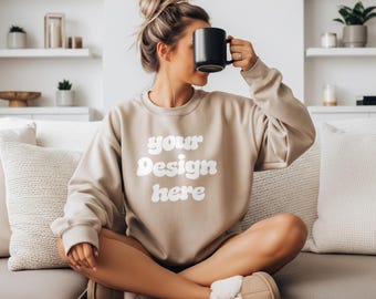 Maquette de sweatshirt Gildan 18000 sable, maquette modifiable Smart PSD