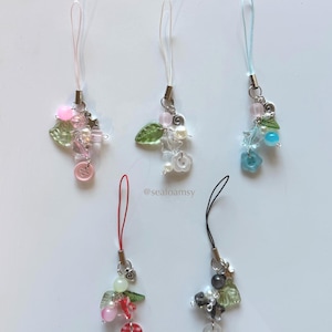 Handmade Beaded Phone Charm: Button Star Kawaii Lanyard