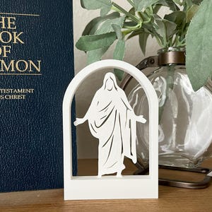 Statue of Jesus Christ in an Arch Perfect for Gifting!! 3D Printed LDS Relief Society or Young Women Handout. Seminary & Missionary Keepsake Blank (no text)