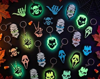 3D Printed Halloween Keychain Set, Glow in the Dark Spooky Keychains, Skull Ghost Mummy Skeleton Hand Horror Key Ring, Halloween Gift Charm