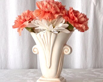 Vintage Blush Trumpet Vase Classic Mid-Century