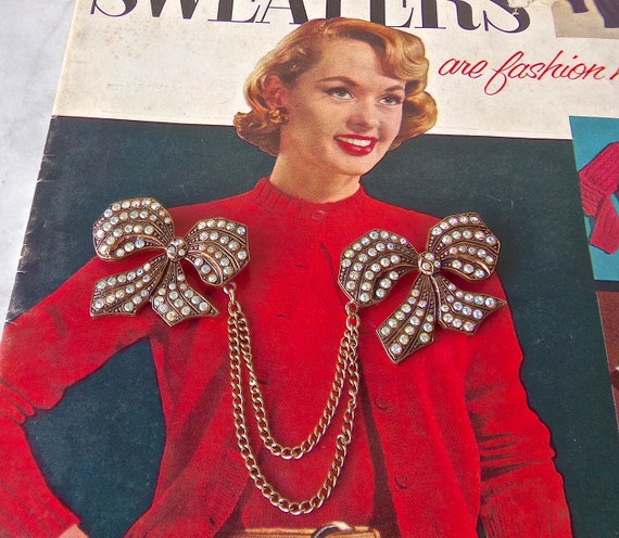Rhinestone Bow Sweater Pins With Chain Mid Century - image 3
