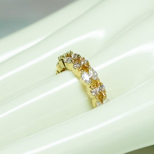 Vintage Cocktail Ring CZ Gemstones Size 5 1/4
