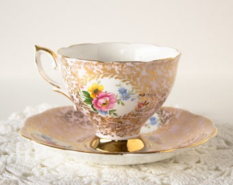 Taza de té y platillo vintage de color rosa, Royal Standard