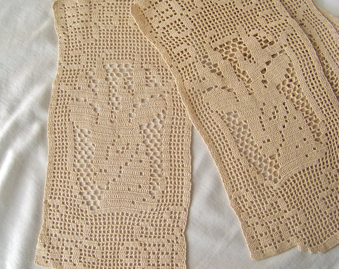 Vintage Crochet Doilies Deer Armchair Doilies Set of Four Etsy