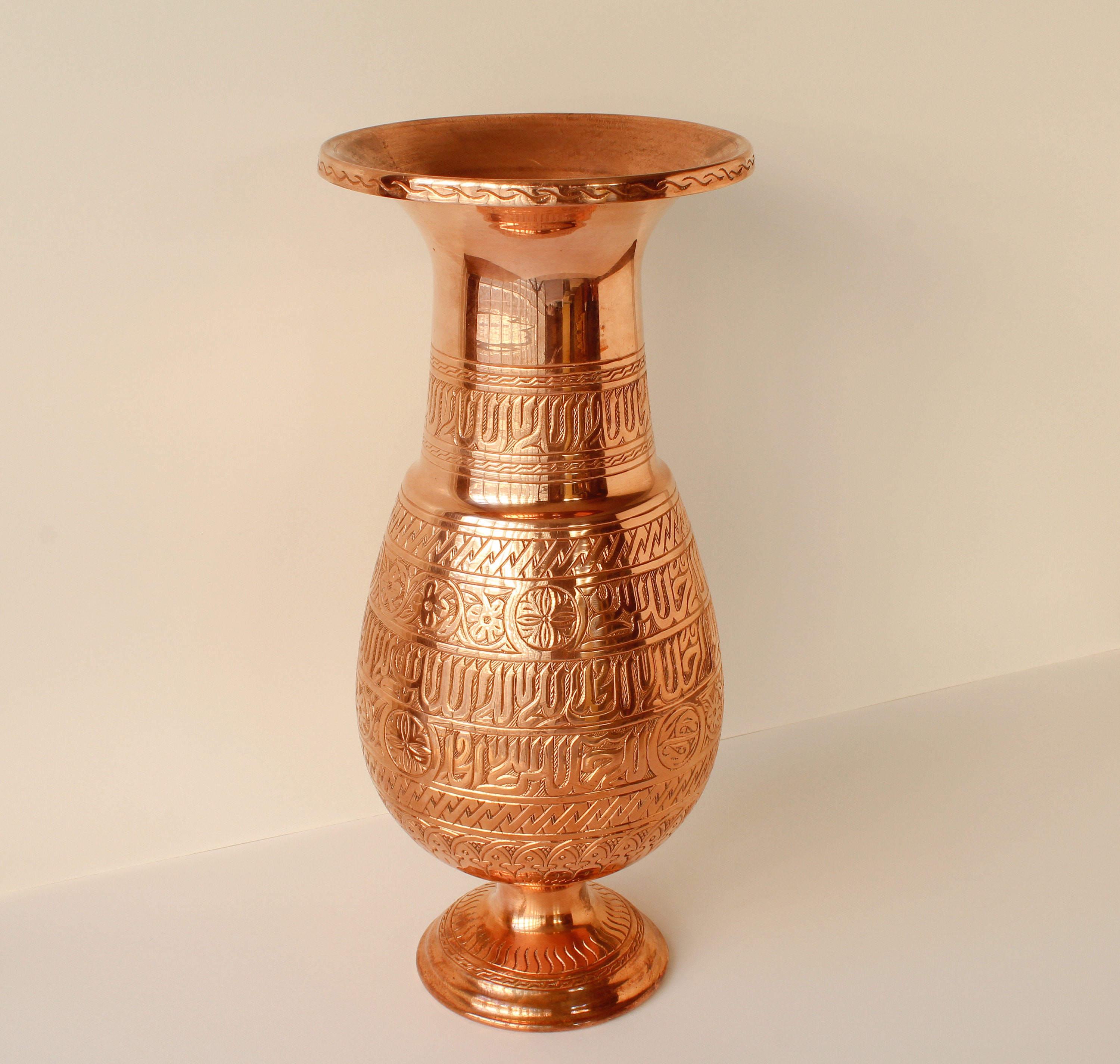 トルコ 銅製 花瓶 手作り ヴィンテージ銅製トルコ花瓶 職人の手による手作り - Etsy 日本