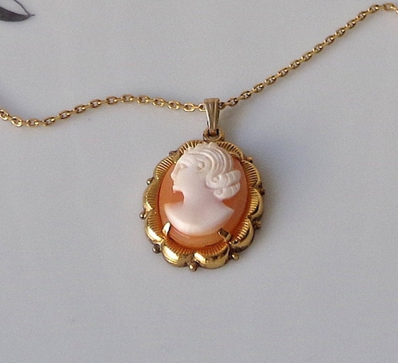 Cameo Pendant Necklace 12KGF Signed - image 2