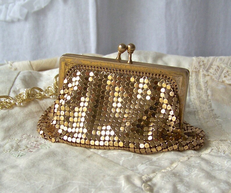 whiting and davis vintage coin purse