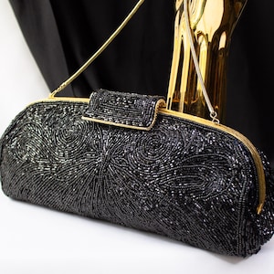 Vintage La Regale Black Beaded Clutch Evening Bag Gold Frame Chain Strap Clean